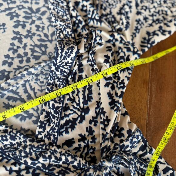 BCBGMaxazria Blue Paisley Floral Wrap Dress Midi Womens Med Navy Cream Feminine - Picture 12 of 15